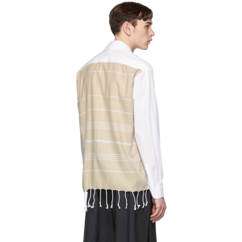 House of the very Island’s white loose towel shirt